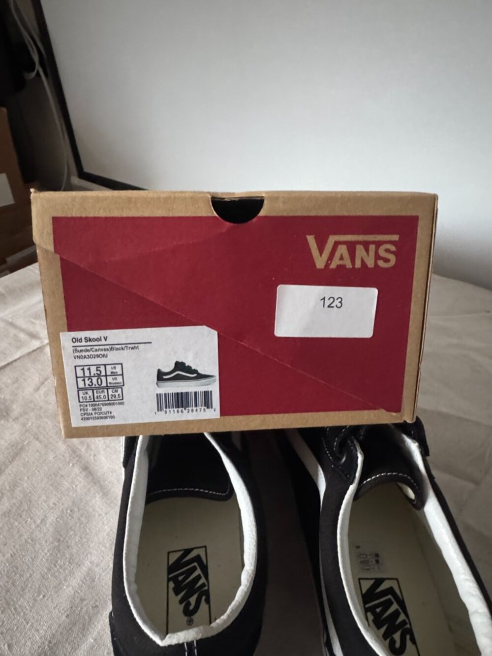 Vans Old Skool V Black White Suede Size 11.5 Mens, 13 Womens Velcro - Picture 8 of 9
